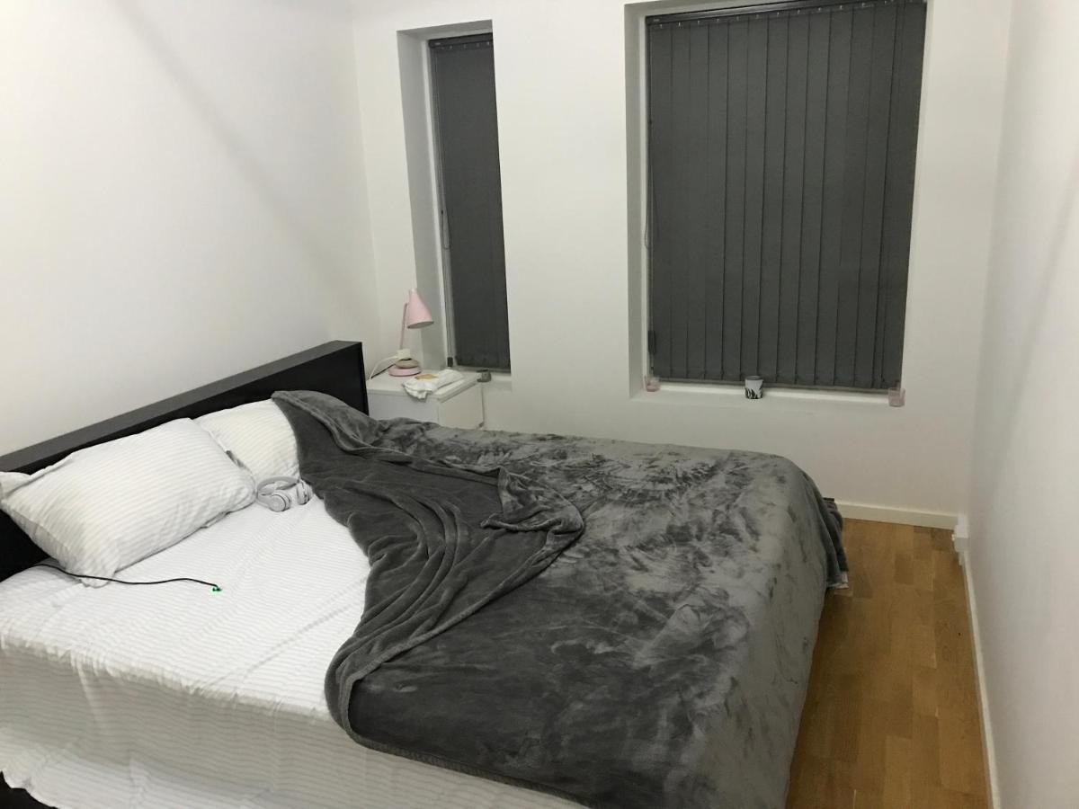 Big Room In Shared Apartment With King Size Bed 哥本哈根 外观 照片